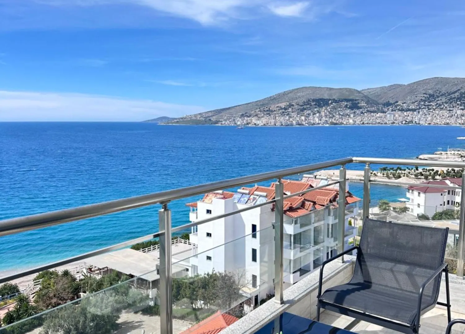 Sunny View Apt Sarande