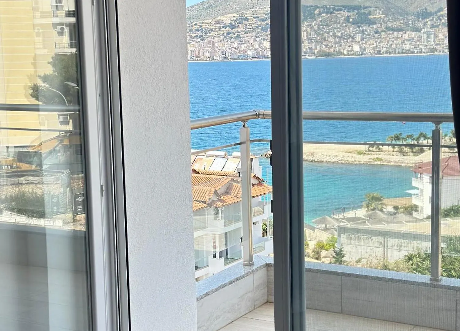 Sunny View Apt Sarande Apartment